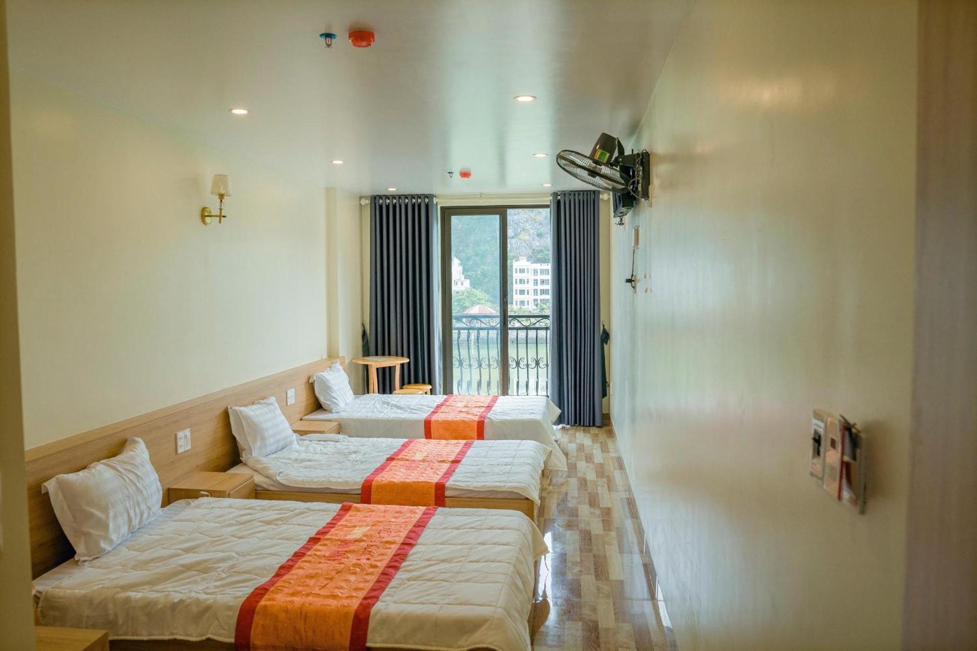 Sea Balcony Hotel Dong Khe Sau Exterior foto