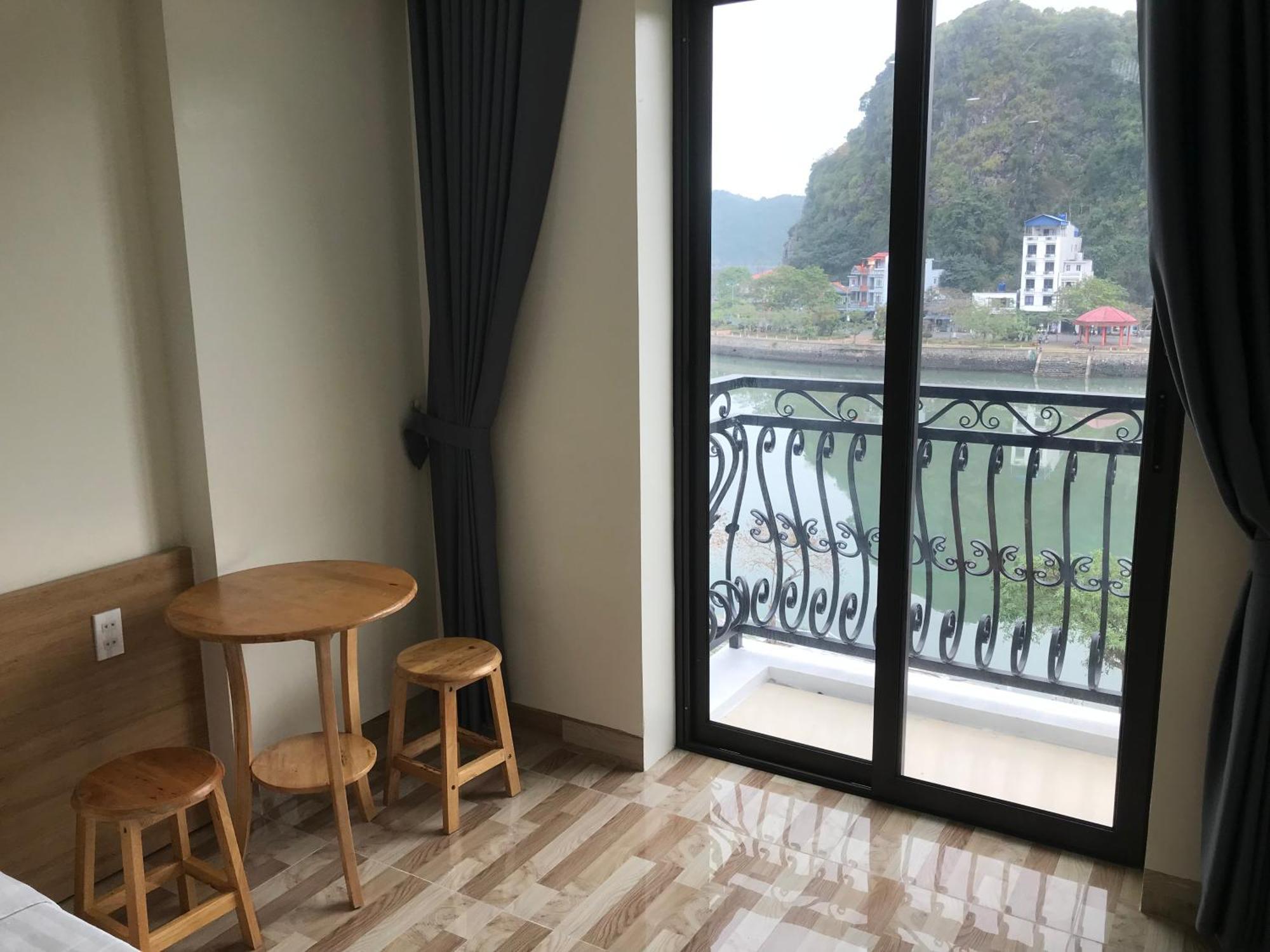 Sea Balcony Hotel Dong Khe Sau Exterior foto