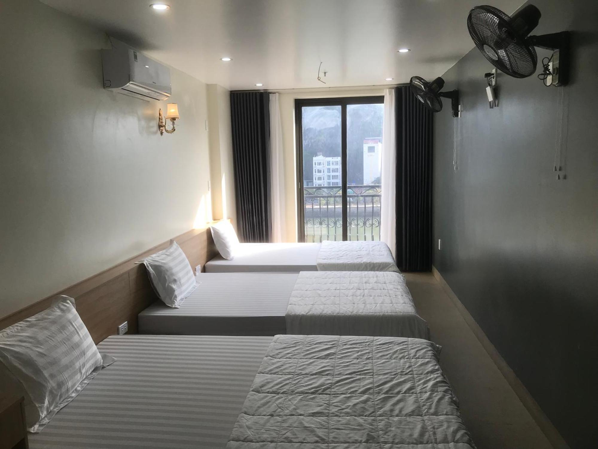 Sea Balcony Hotel Dong Khe Sau Exterior foto
