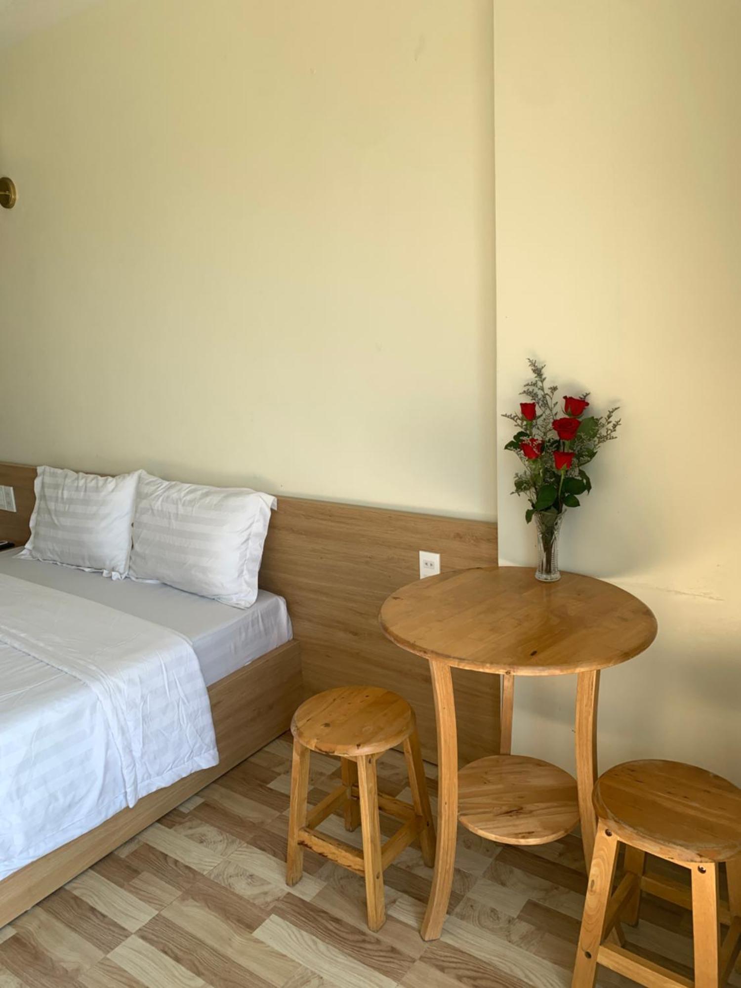 Sea Balcony Hotel Dong Khe Sau Exterior foto